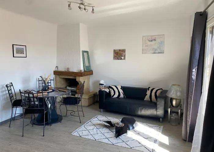 Agreable Et Chaleureux, Chez Anna